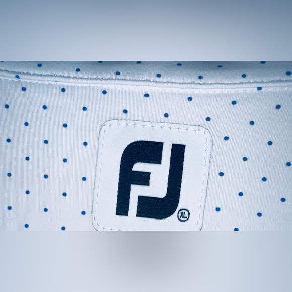 FootJoy women’s white w/ blue micro dots, long sleeve polo. Size XL - Picture 3 of 5